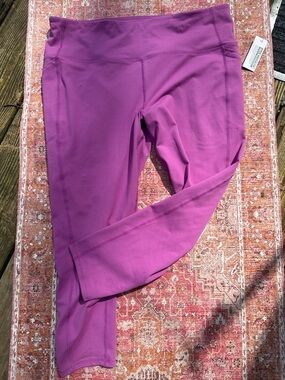 DSG Ladies Purple Active Capris Leggings